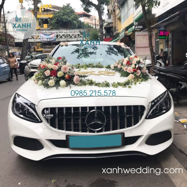 Thuê xe cưới Mercedes C300 màu trắng